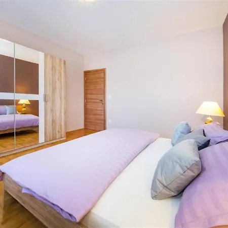 My Dalmatia アパート ザダル