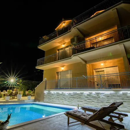 アパート My Dalmatia ザダル