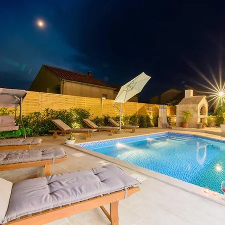 アパート My Dalmatia